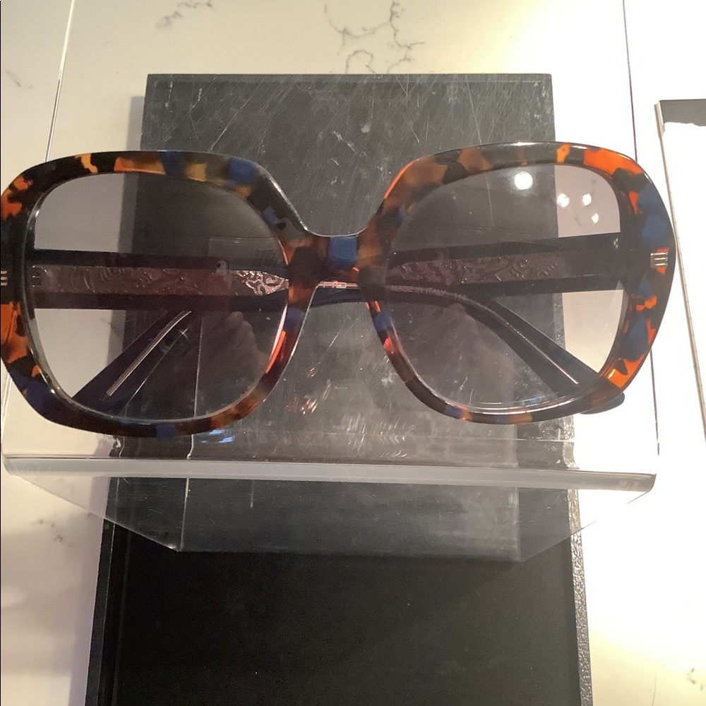 NWOT oversized Etro sunglasses